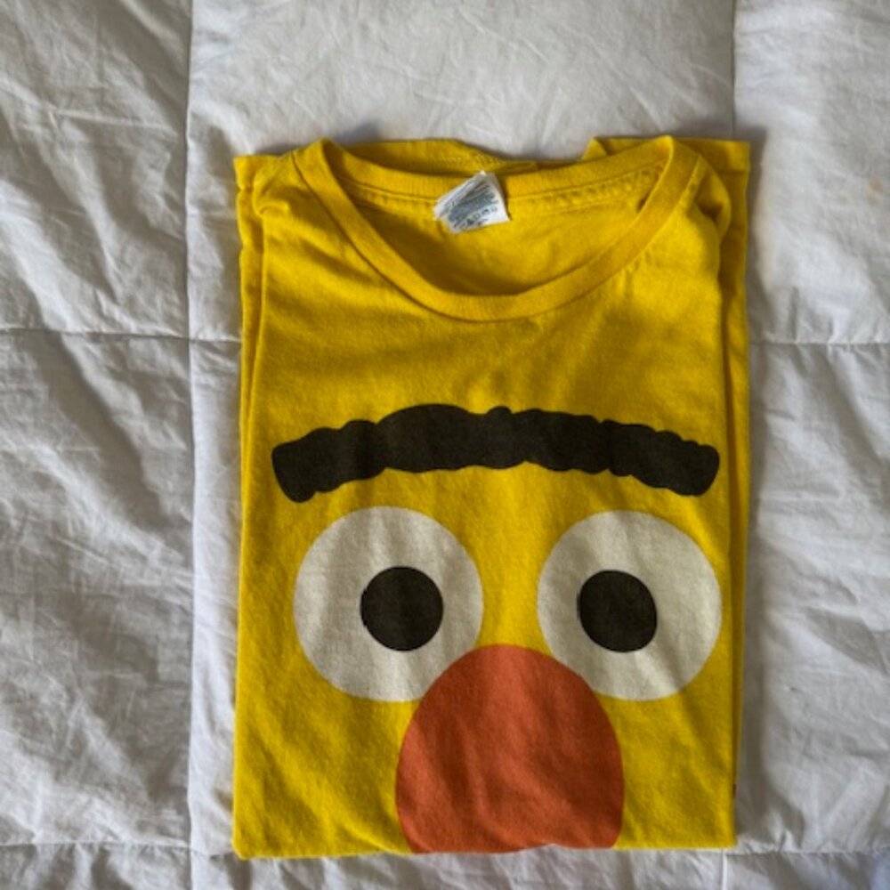 T-SHIRT